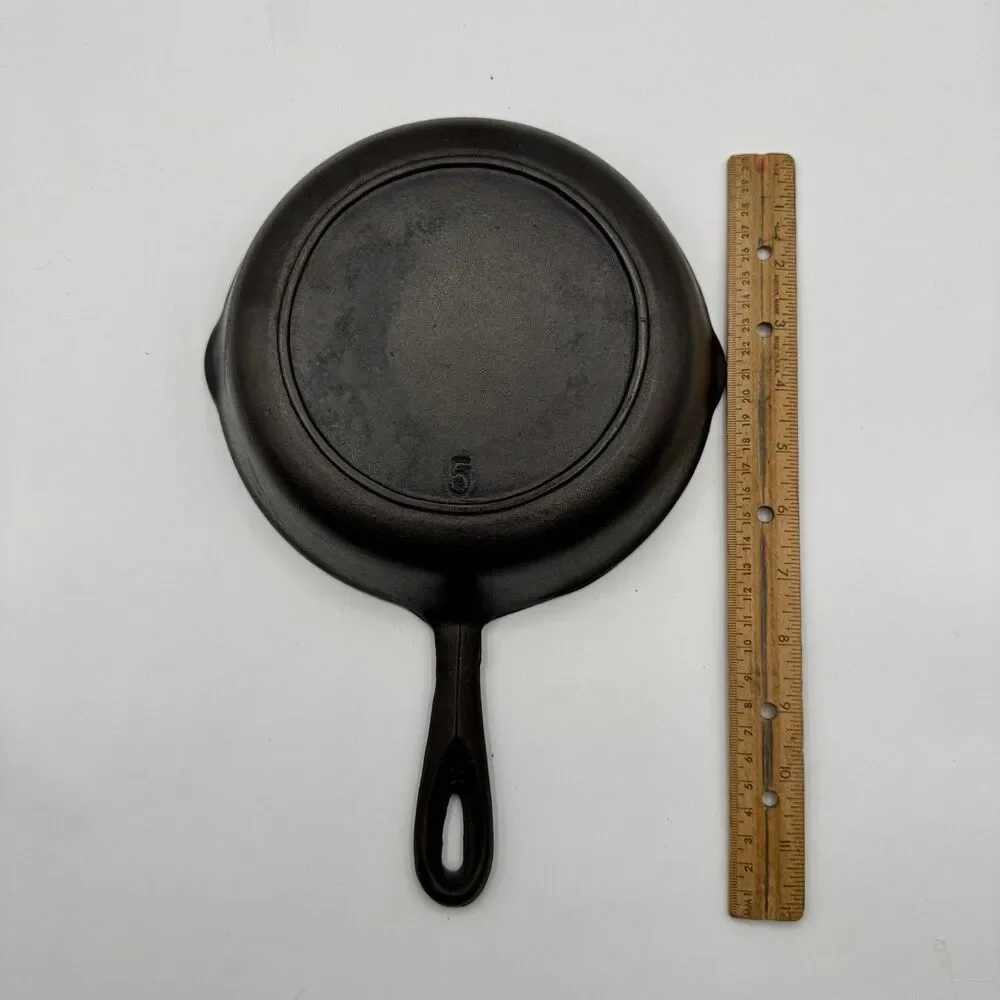 BSR Red Mountain Cast Iron Skillet #5 Restored Seasoned Sits Flat